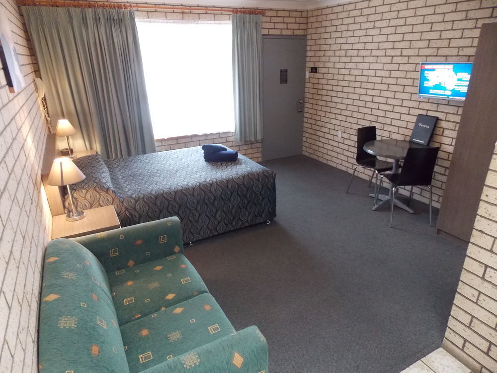 Cowra Crest Motel Exterior foto